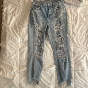American eagle ripped Mom jeans